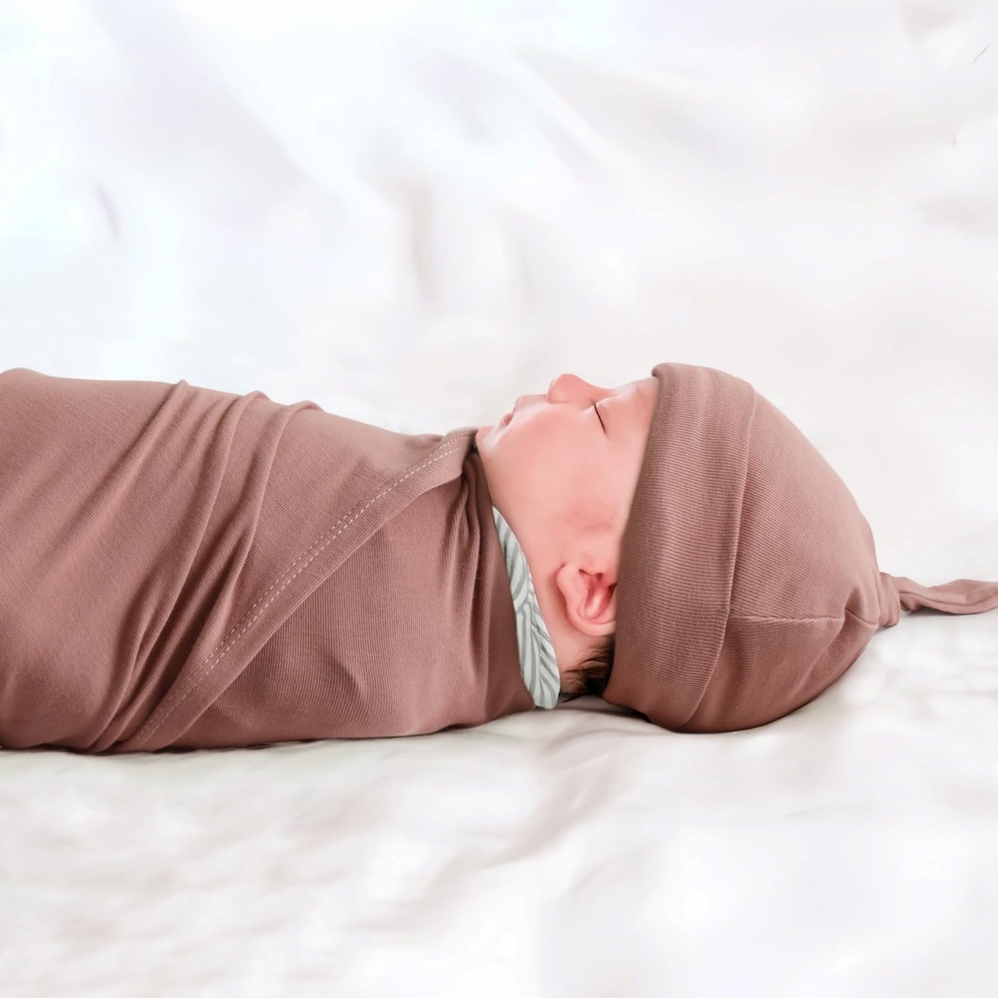 GRSSDER Newborn Swaddle Blanket, Ultra Soft Jersey Receiving Blanket with Matching Headband and Beanie Set 33×44", Stretchy Baby Neutral Swaddle Wrap for Girls and Boys