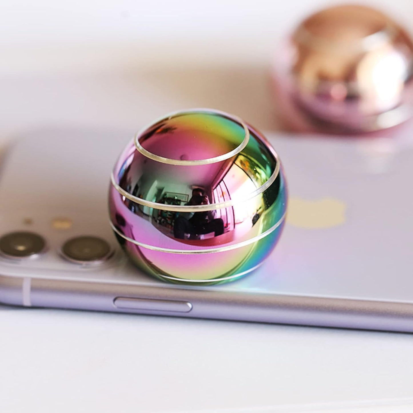 Kinetic Desk Toy Ball, 1.54'' Kinetic Desktop Spinning Toys, Optical Illusion Toys for Anxiety, ADHD, Metal Fidgets for Dad, Mom, Son, Daughter (39MM, Rainbow-A)