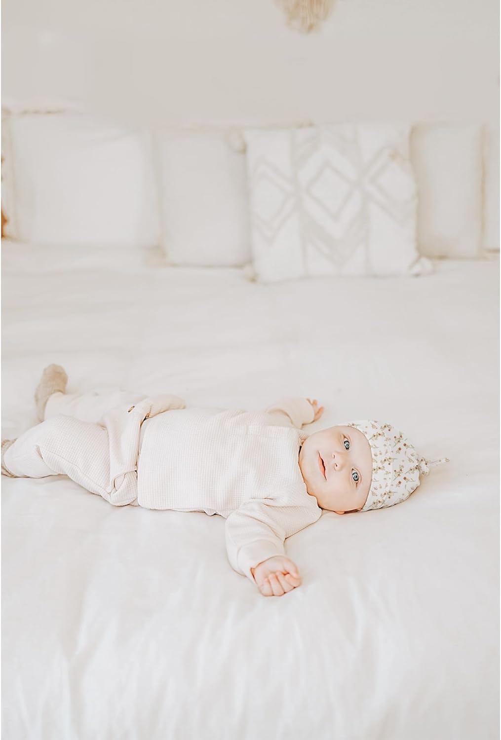 Konssy 6 Pack Baby Newborn Hats Set Knot Beanie Hats Soft for Infant Baby Girls Boys Caps 0-6 Months