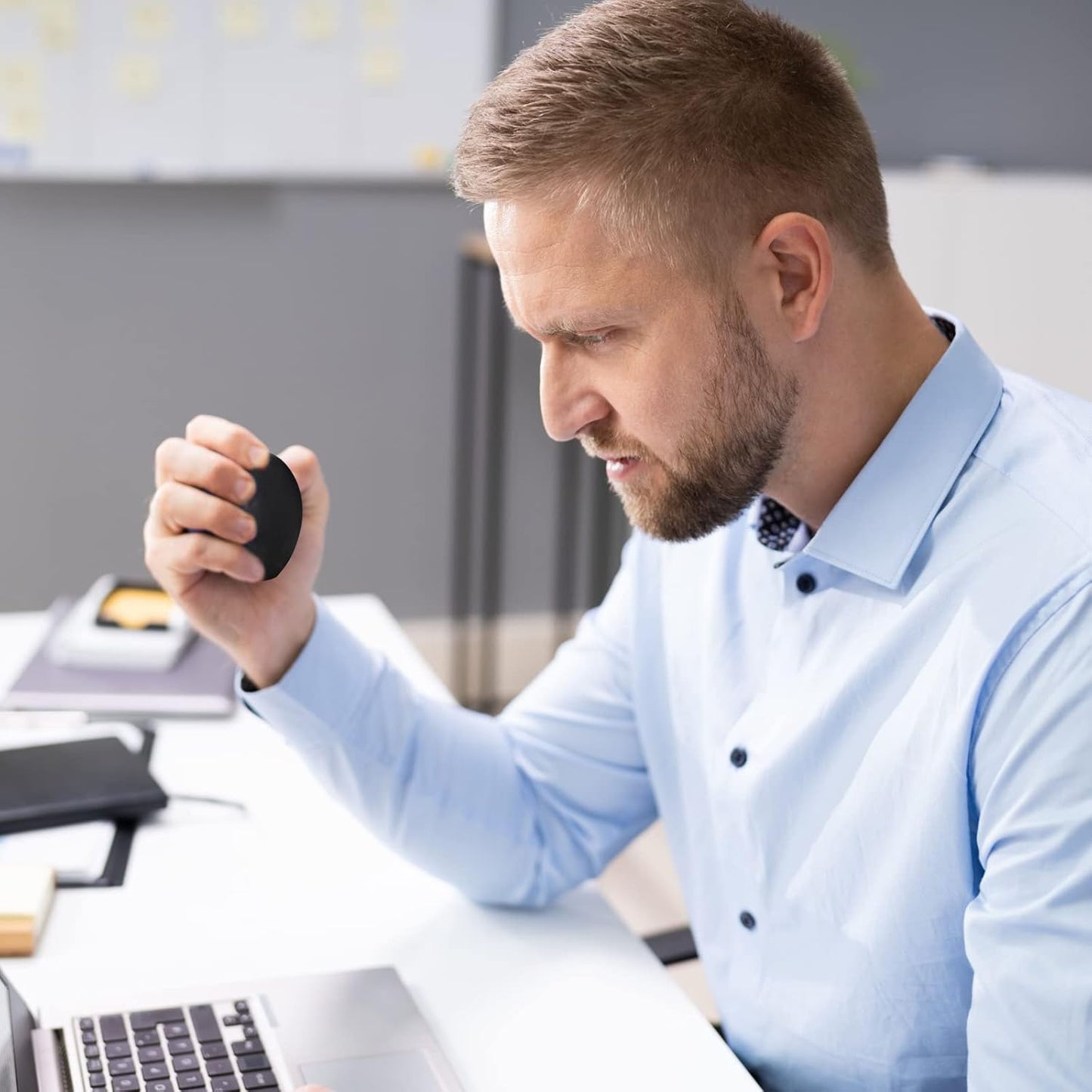 2 Pcs Funny Human Face Emotion Balls Fidget Sensory Toy Stress Relief Squeeze Ball Black Sulkiness and White Happy Decompression Anxiety Relief Toy for Adult Teen Christmas Stocking Filling Favor