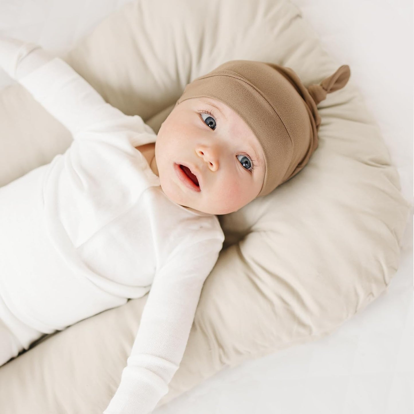 Konssy 6 Pack Baby Newborn Hats Set Knot Beanie Hats Soft for Infant Baby Girls Boys Caps 0-6 Months