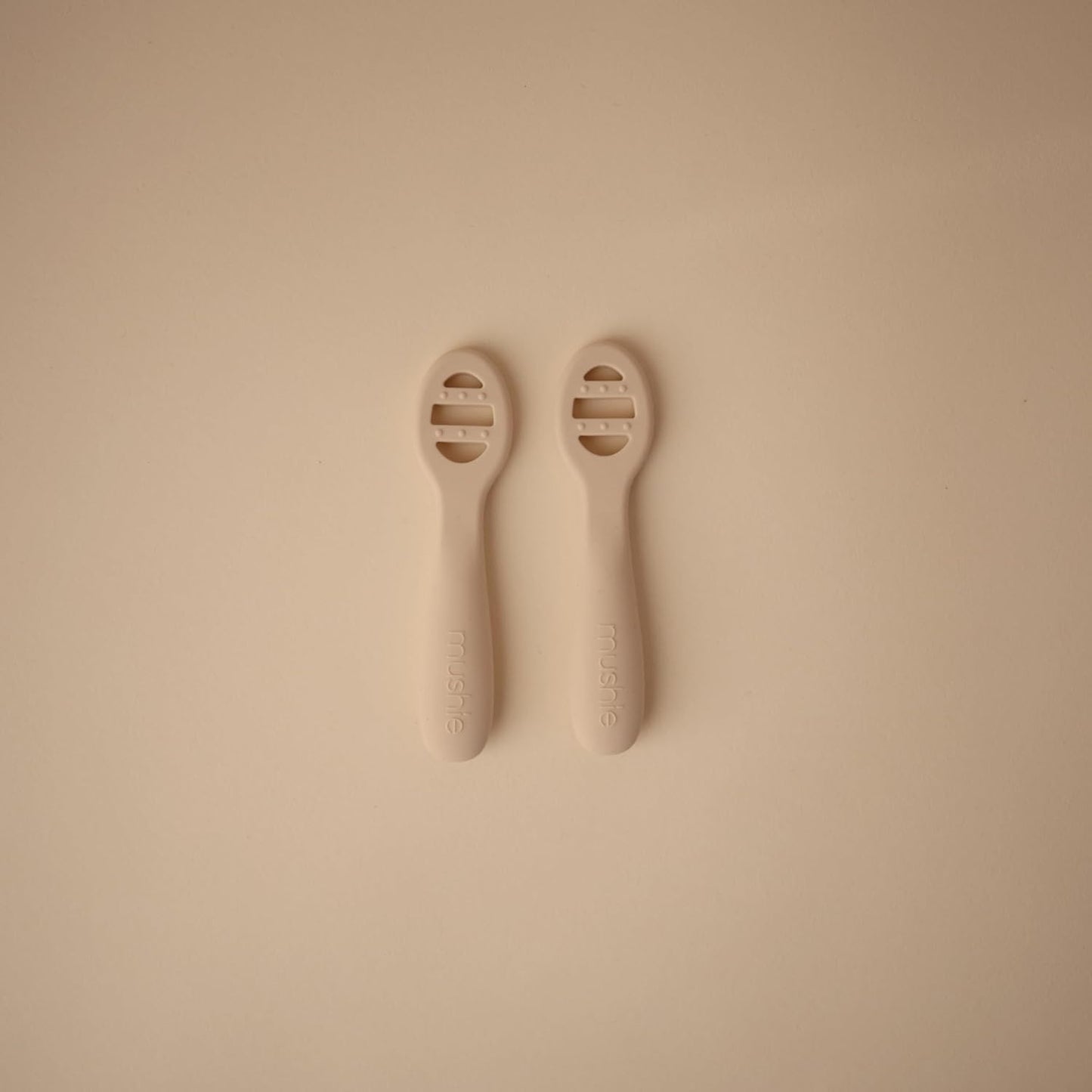 mushie Silicone First Feeding Baby Spoons | 2 Pack (Blush/Shifting Sand)