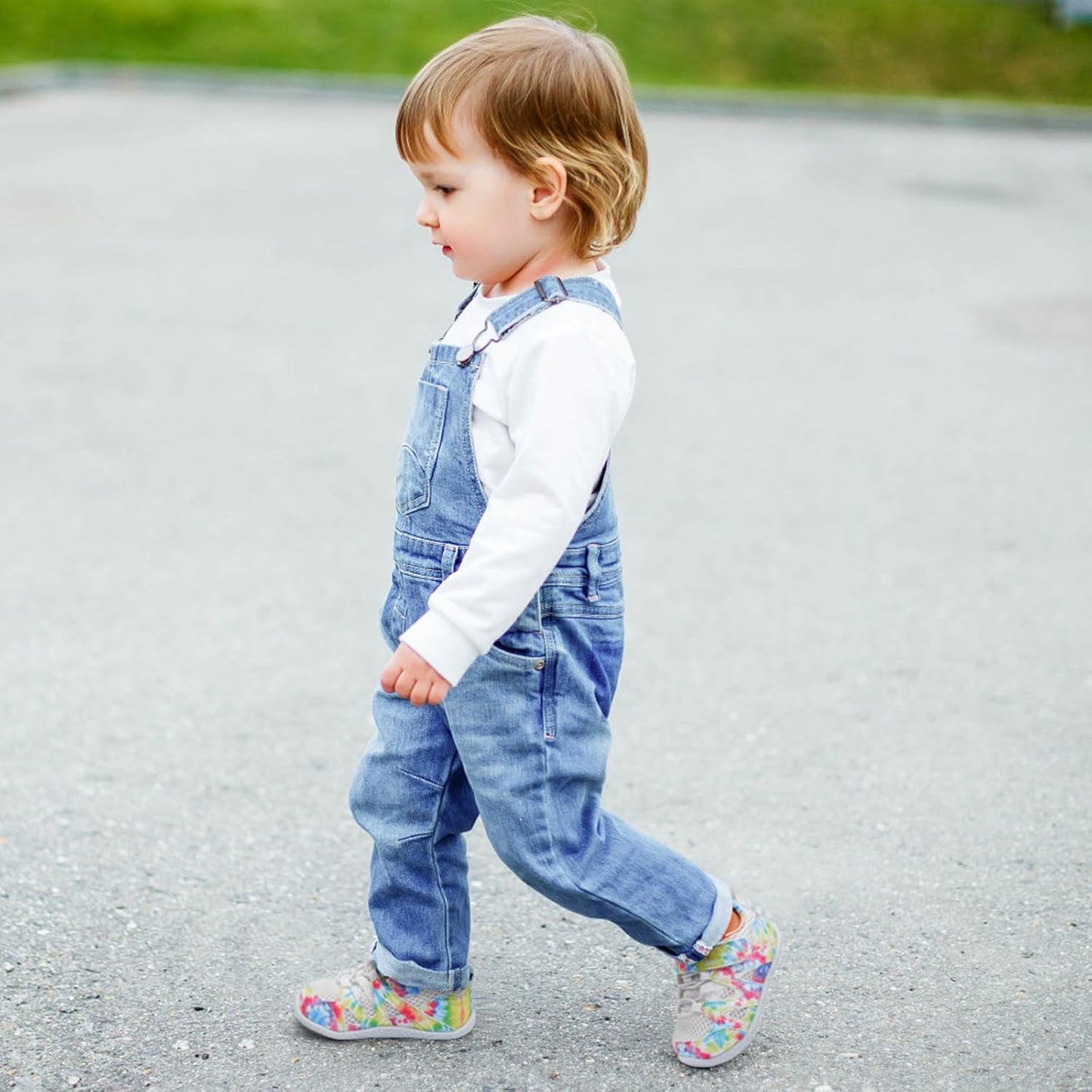 LeIsfIt Baby Shoes Boys Girls First Walking Shoes Non-Slip Toddler Breathable Sneakers Infant Sneakers