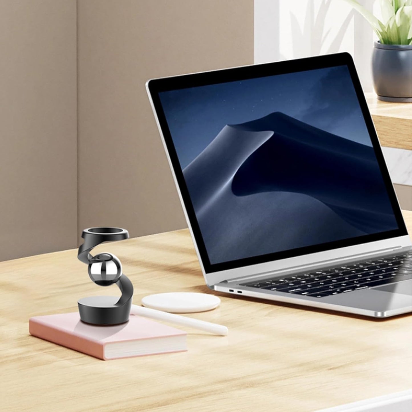 Fidget Toys for Adults, Metal Fidget Toys Desk Fidgets for Office for Adults, Quite Kids Fidget Toys for Anxiety and Stress (Silver Gold)