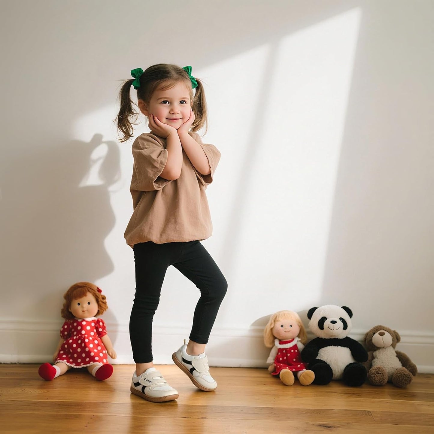 Toddler Wide Toe Box Barefoot Shoes Boys Girls Sneakers Kids Tennis Shoes Preschool Non Slip Lightweight Comfortable First Walking Shoes Running Outdoor Activities