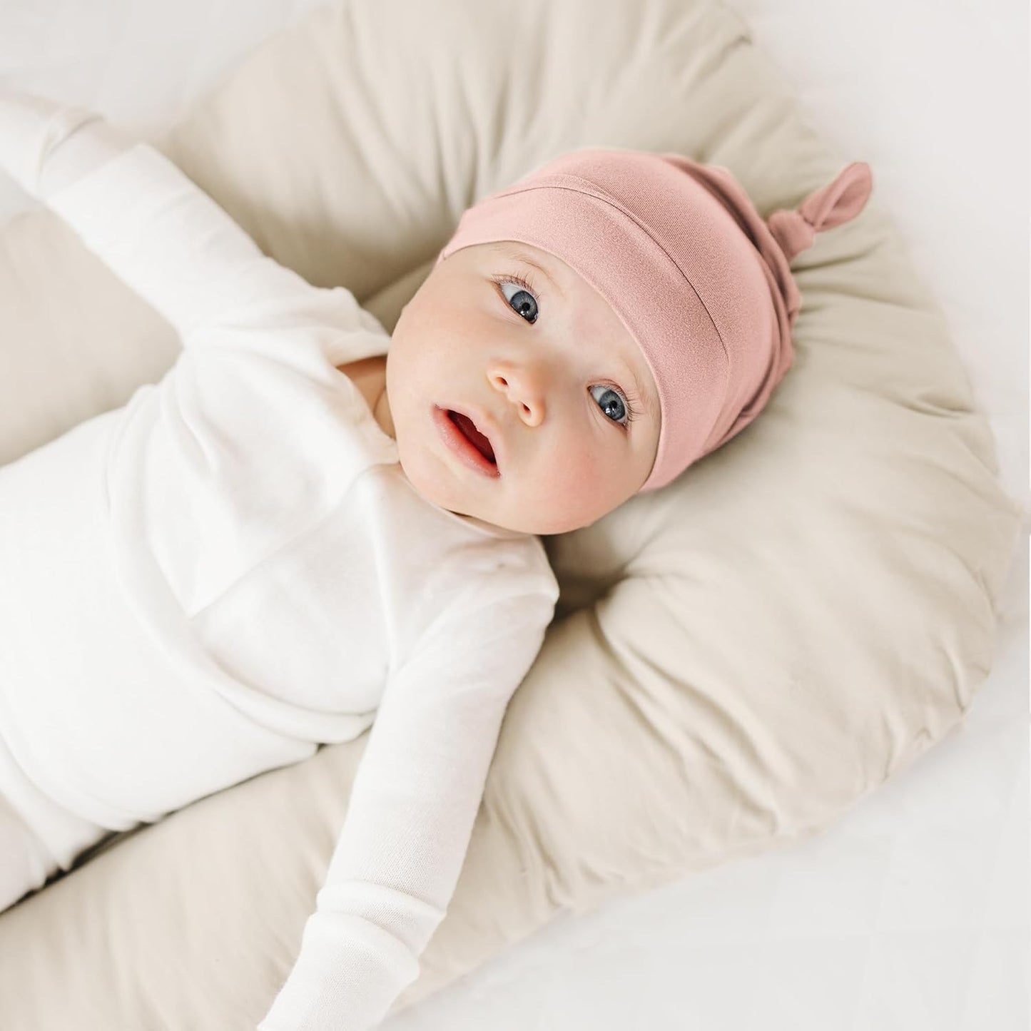 Konssy 6 Pack Baby Newborn Hats Set Knot Beanie Hats Soft for Infant Baby Girls Boys Caps 0-6 Months