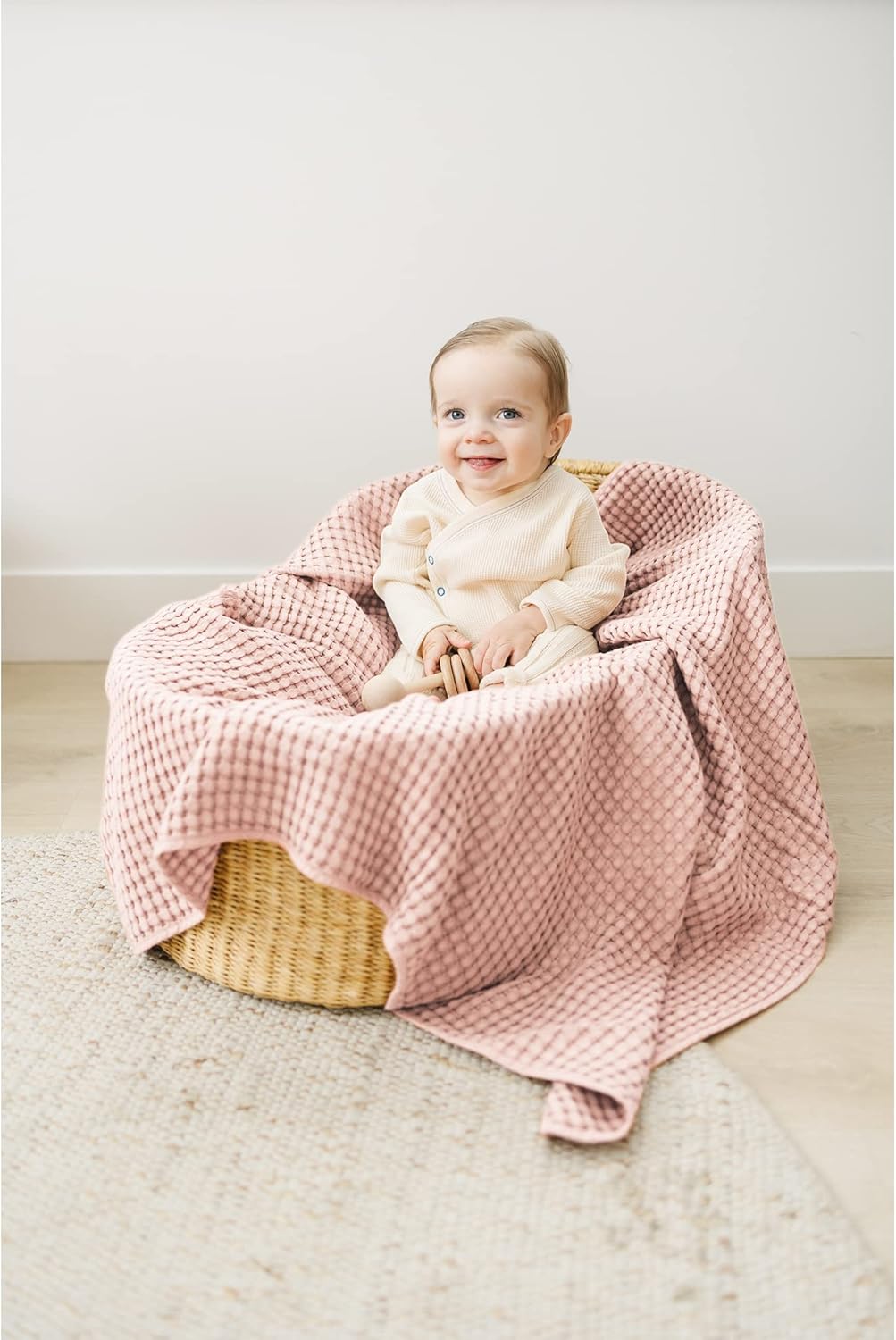 Konssy Waffle Baby Blanket - Soft & Cozy Nursery Swaddle Blanket, Lightweight Toddler Throw for Boys & Girls, Ideal for Wrapping(Pink)