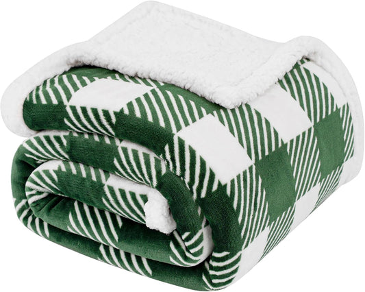 Touchat Sherpa Plaid Twin Blanket 60" X 70", Fuzzy Fluffy Soft Cozy Throw Blanket, Twin Size Plush Fleece Flannel Plush Microfiber Blanket for Couch Bed Sofa (GreenWhite)