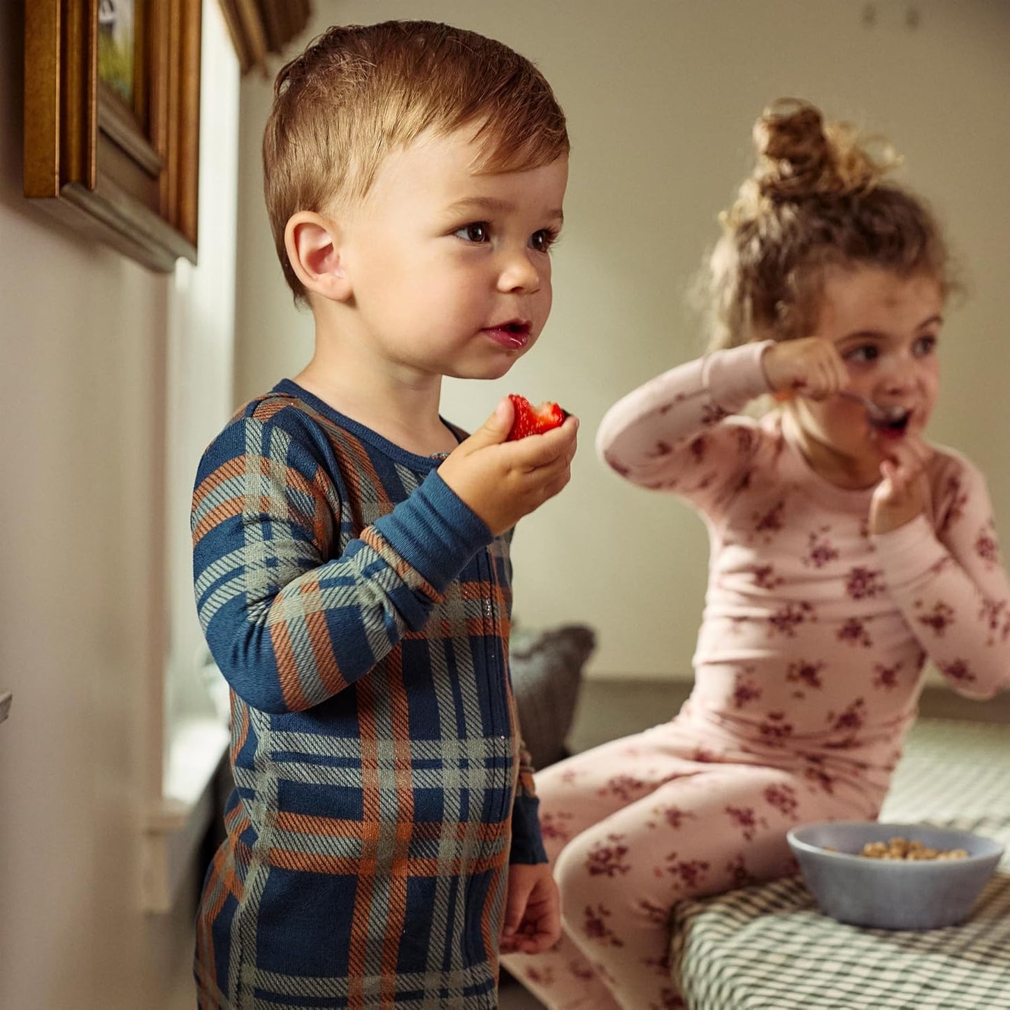 Modern Moments by Gerber Baby and Toddler Hacci Snug Fit 2-Piece Pajama Set