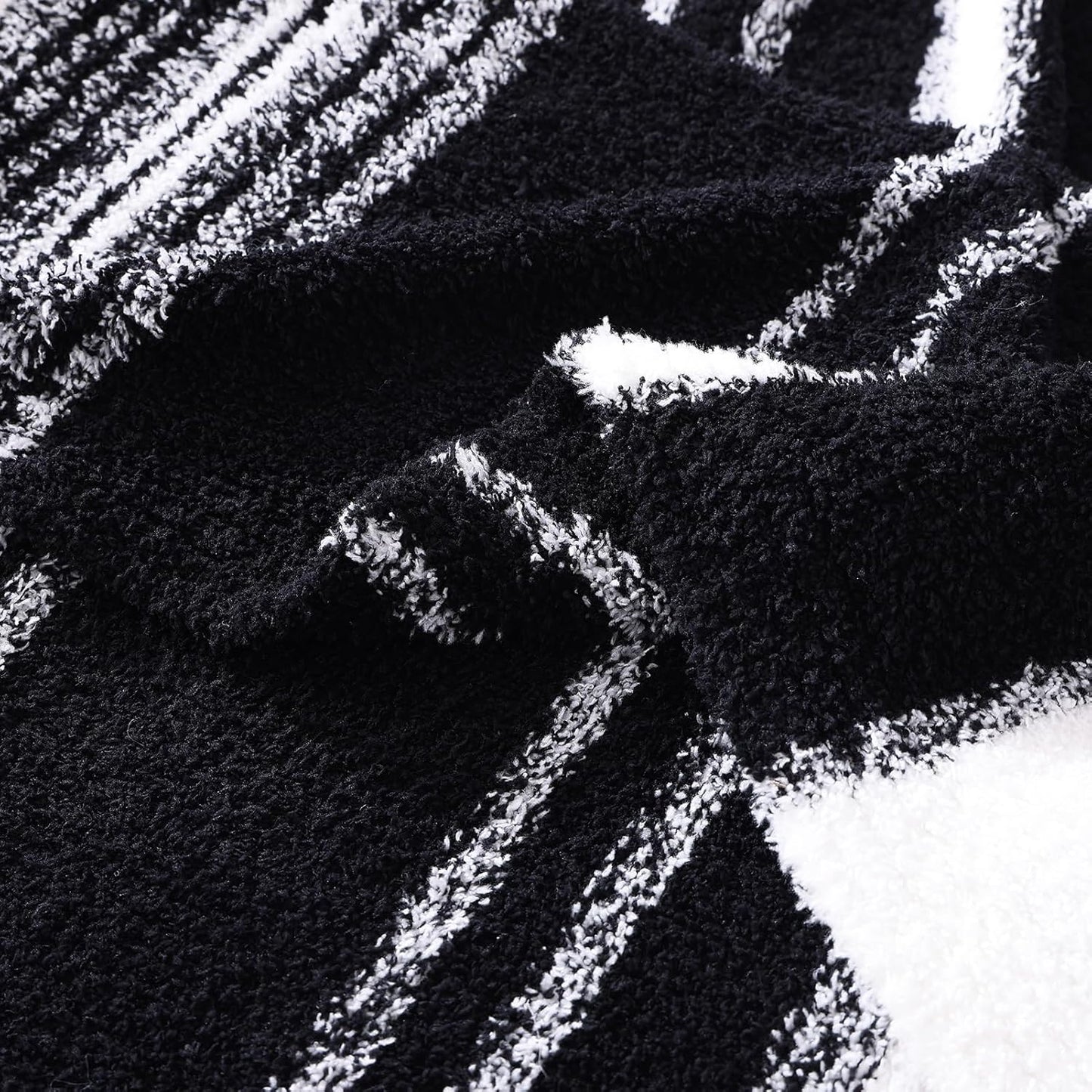 WRENGONGE Black White Throw Blanket, 50x70 Soft Cozy Striped Throw Blankets for Couch, Sofa, Bed, Travel, Lightweight Fluffy Warm Plush Decorative Blankets for Women, Men,Kids Gift